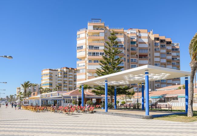 Apartamento en Torrox Costa - WintowinRentals Vistas Espectaculares, Atico, 1 ºLínea de Playa en Torrox Apartamento en Torrox Costa - WintowinRentals Vistas Espectaculares, Atico, 1 ºLínea de Playa en Torrox