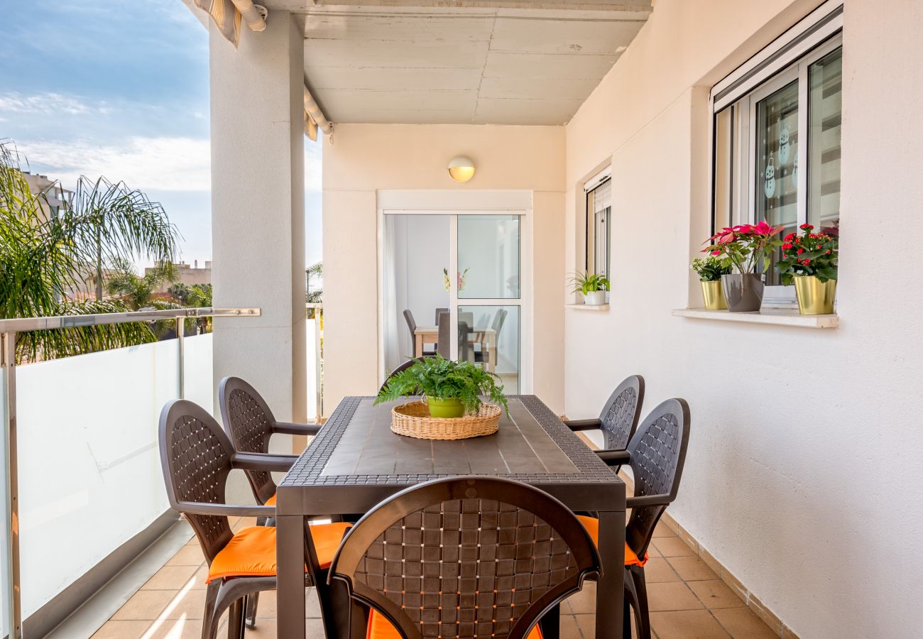 Apartamento en Rincón de la Victoria - WintowinRentals Ubicación Perfecta, Playa, Piscina y Parking.