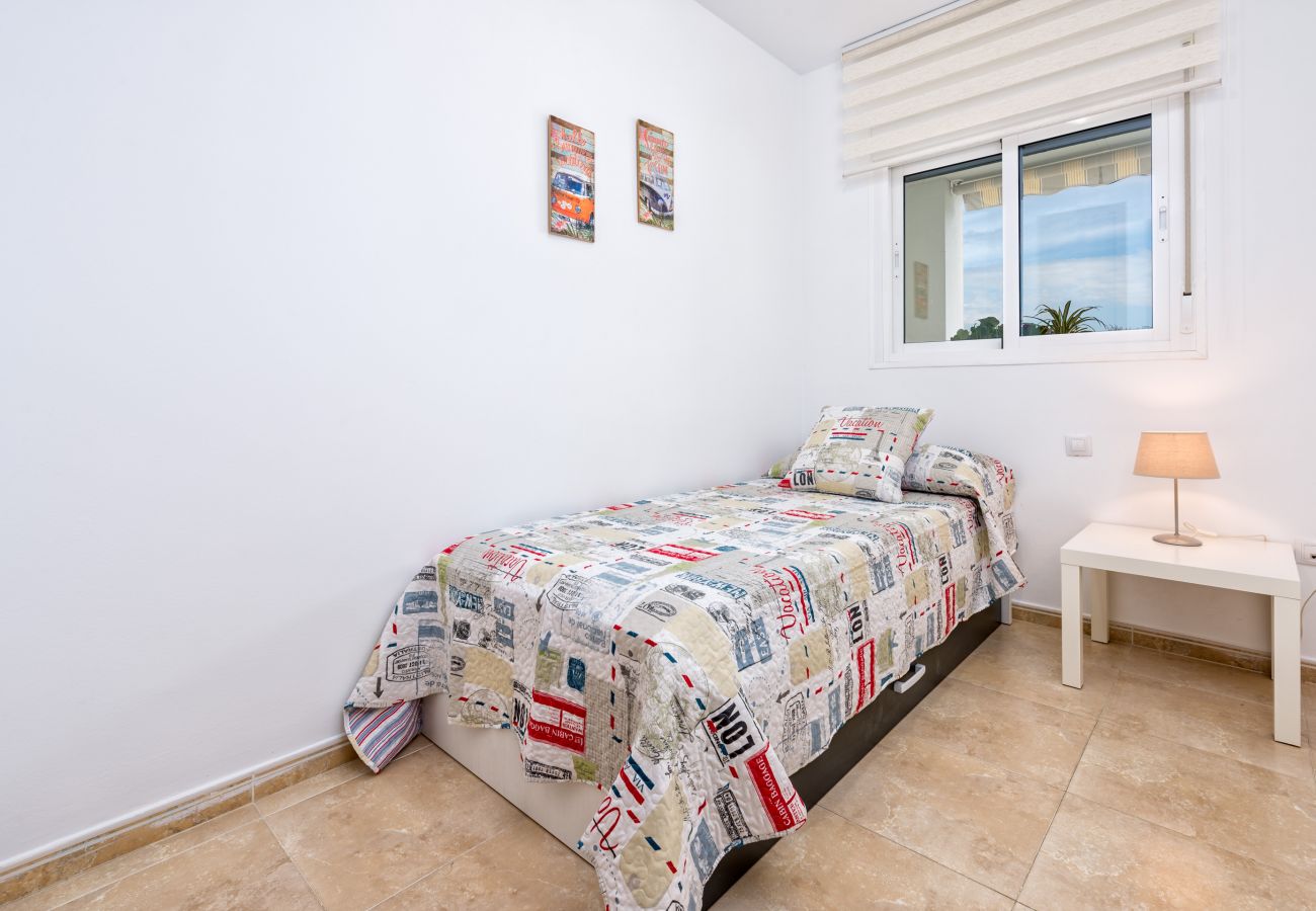 Apartamento en Rincón de la Victoria - WintowinRentals Ubicación Perfecta, Playa, Piscina y Parking.
