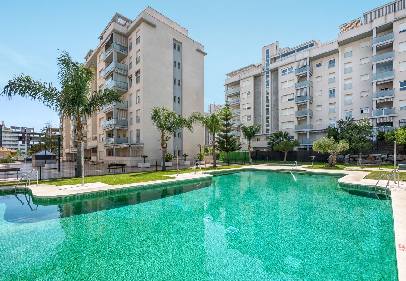 Apartamento en Rincón de la Victoria - WintowinRentals Ubicación Perfecta, Playa, Piscina y Parking.