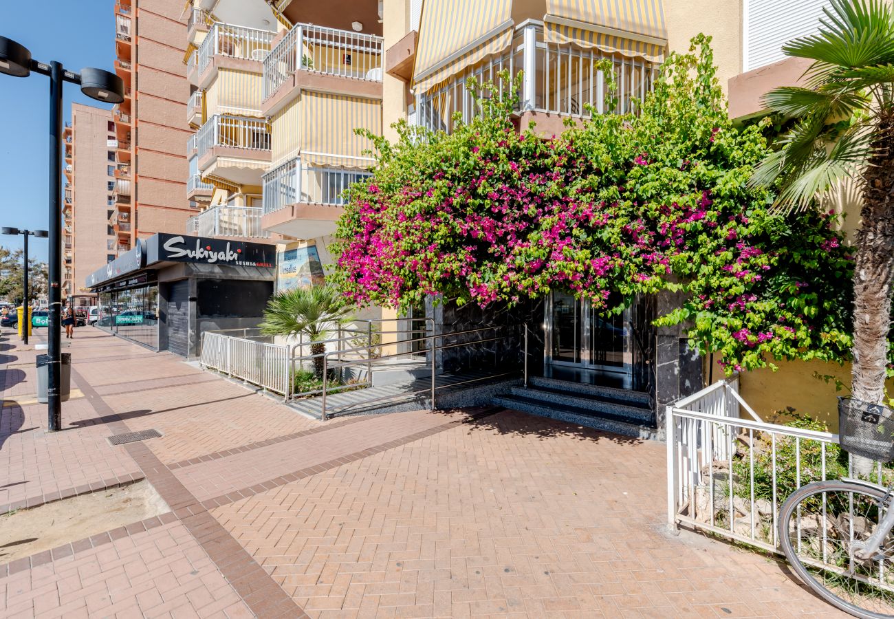 Apartamento en Fuengirola - WintowinRentals Relax & Vista al Mar Frontal.