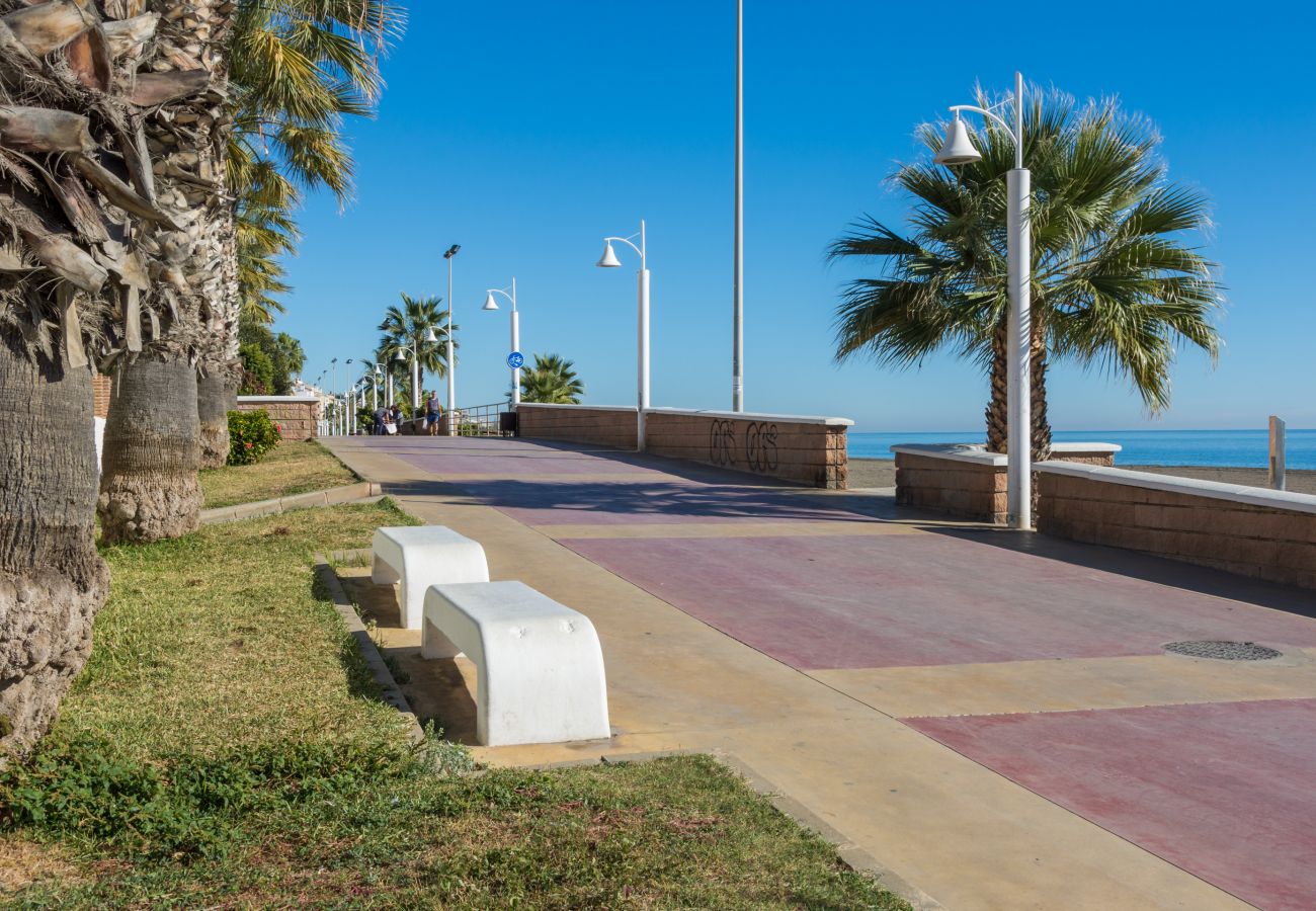 Apartamento en Rincón de la Victoria - WintowinRentals La Posada del Mar 1º Línea de Playa.