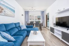 Apartamento en Rincón de la Victoria - RELAX JUNTO AL MAR, PISCINA, WIFI A/A.