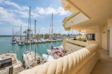 Apartamento en Benalmádena - WintowinRentals Lujo y Vista al Mar de Puerto Marina.