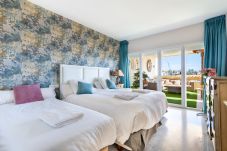 Apartamento en Benalmádena - WintowinRentals Lujo y Vista al Mar de Puerto Marina.