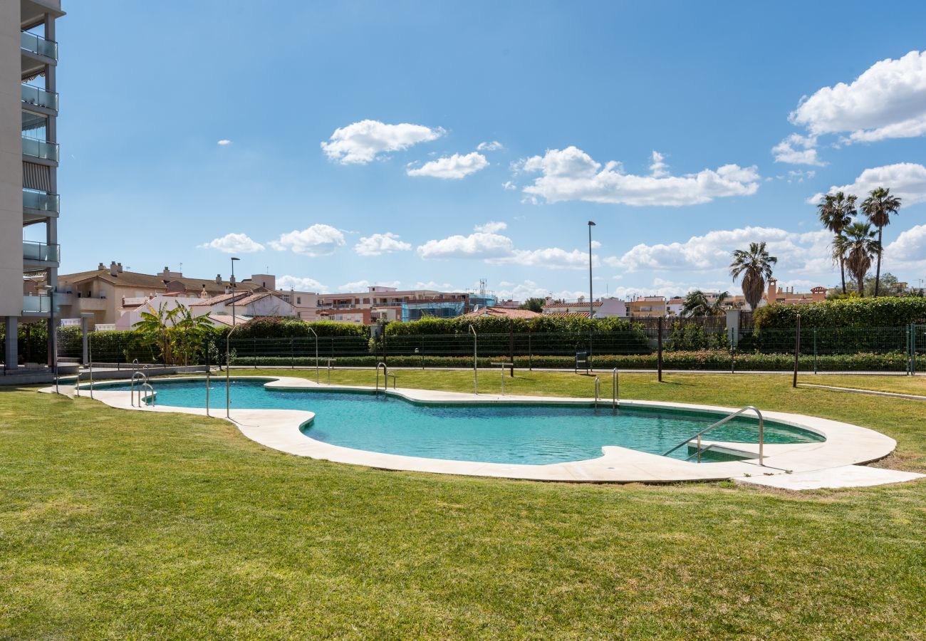 Apartamento en Rincón de la Victoria - WintowinRentals Cómoda, Cerca de la playa, Piscina
