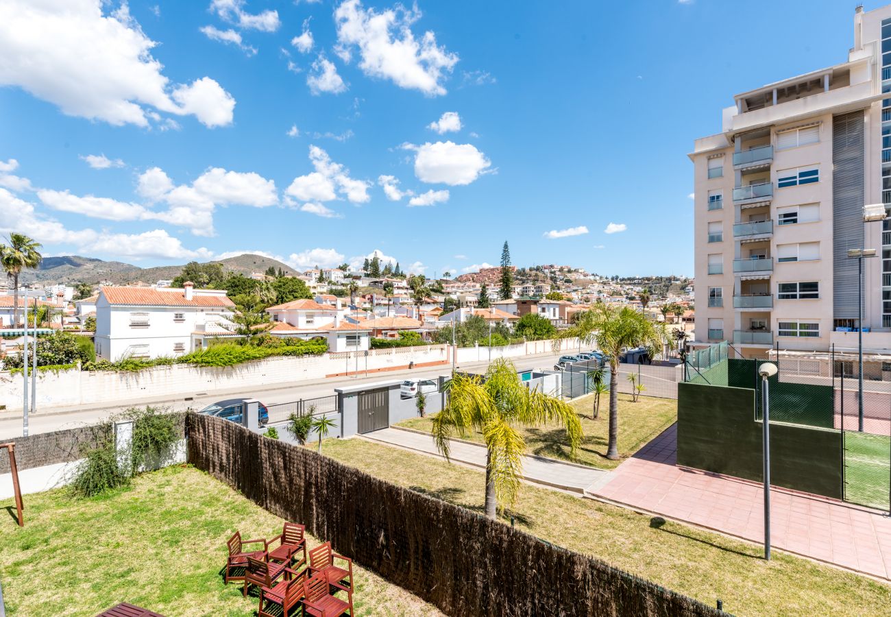 Apartamento en Rincón de la Victoria - WintowinRentals Cómoda, Cerca de la playa, Piscina