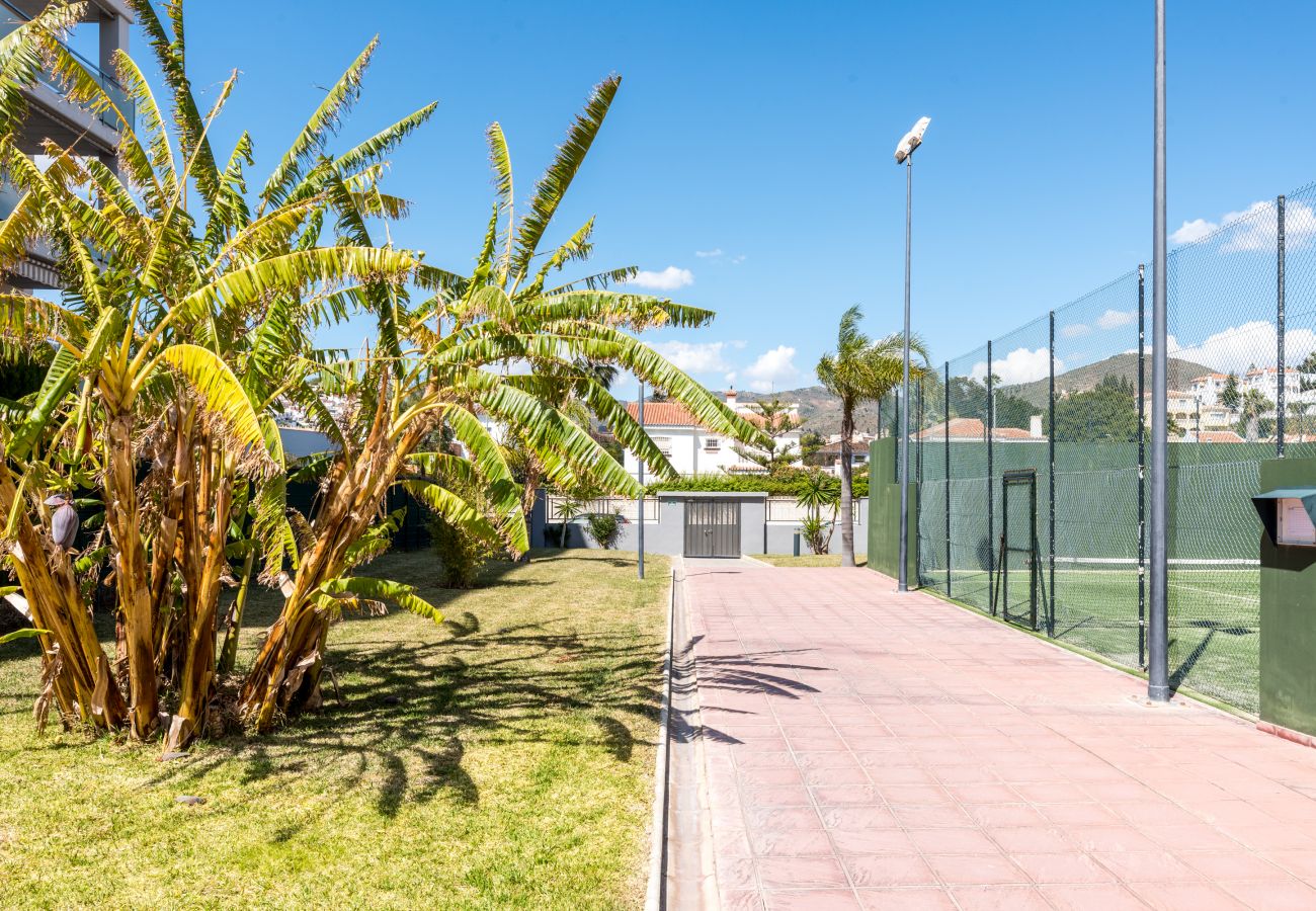 Apartamento en Rincón de la Victoria - WintowinRentals Cómoda, Cerca de la playa, Piscina