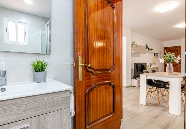 Apartamento en Málaga - WintowinRentals Fabuloso, WIFI y Parking Gratis. Apartamento en Málaga - WintowinRentals Fabuloso, WIFI y Parking Gratis.