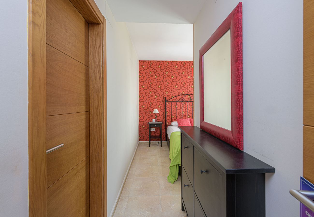 Apartamento en Rincón de la Victoria - WintowinRentals 2ª línea de playa, Parking, Piscina