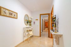Apartamento en Rincón de la Victoria - WintowinRentals gran terraza, ubicación perfecta, playa y piscina