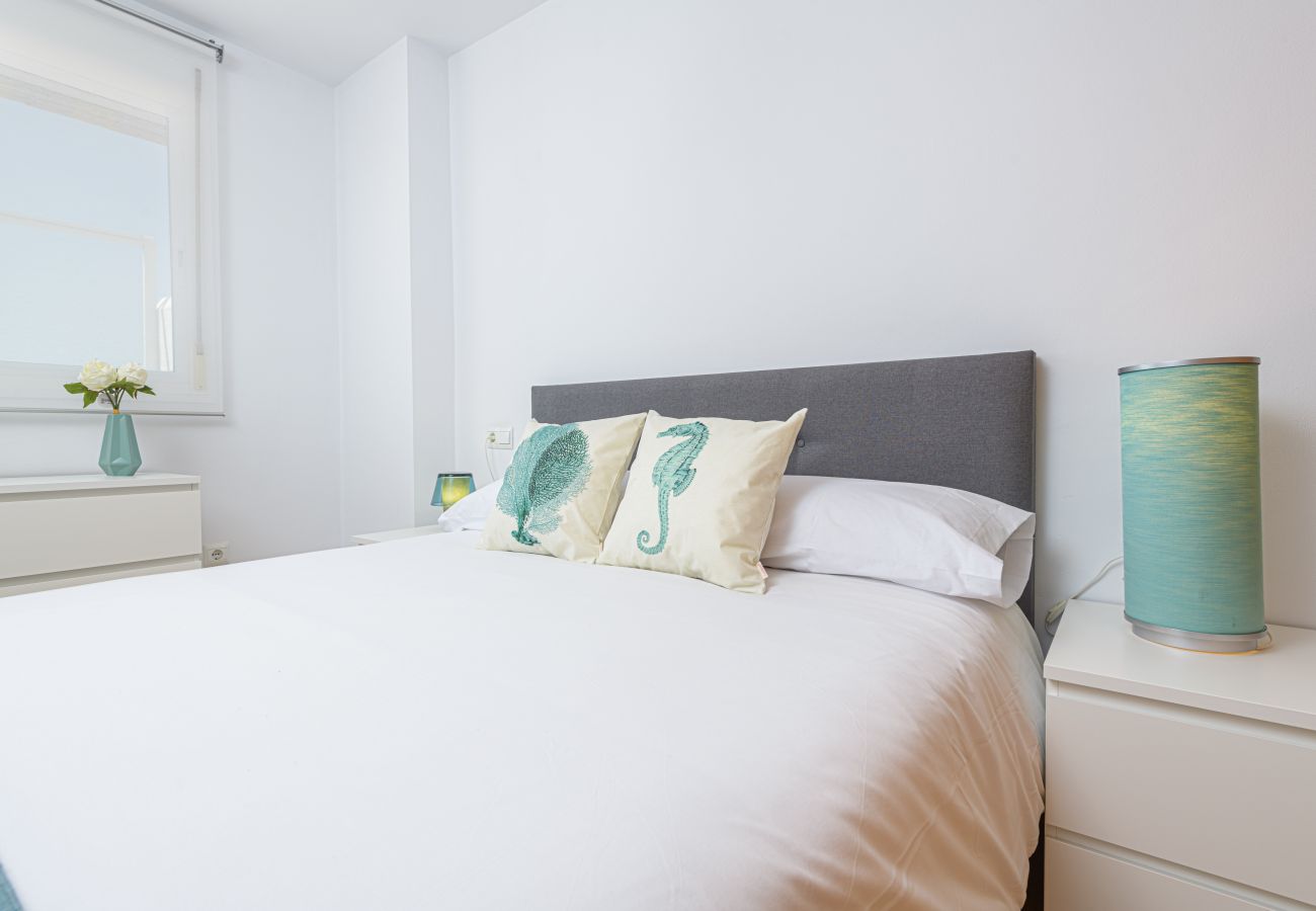 Apartamento en Torre de Benagalbon - WintowinRentals Estupendo Apartamento en 1º Línea de Playa