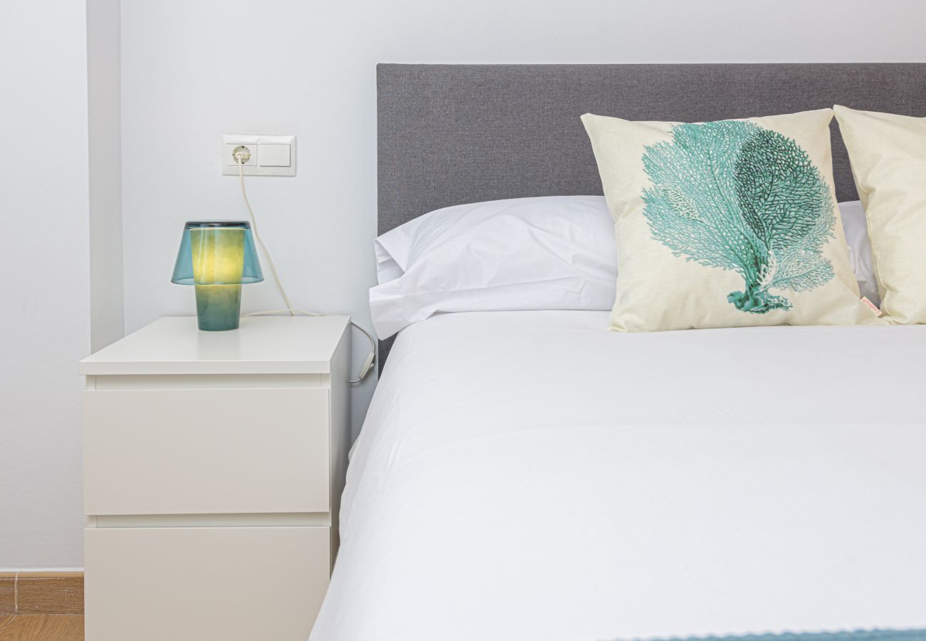 Apartamento en Torre de Benagalbon - WintowinRentals Estupendo Apartamento en 1º Línea de Playa