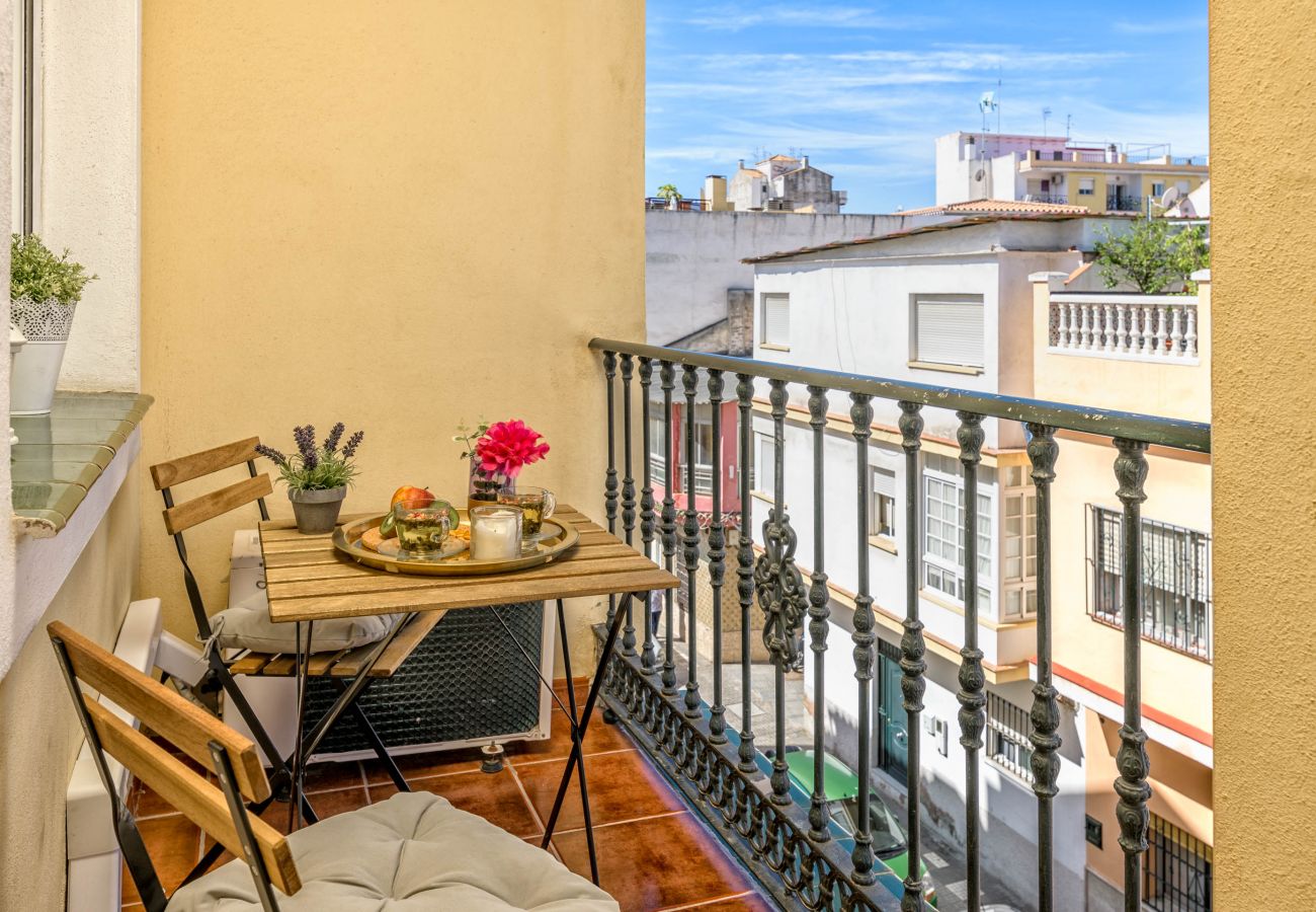 Apartamento en Málaga - WintoWinRentals - La Estancia FREE PARKING.