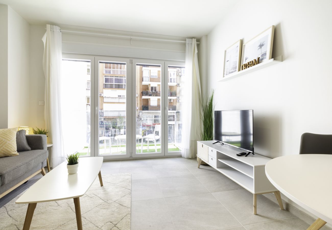 Estudio en Málaga - WintowinRentals - Estudio Héroes de Sostoa 156