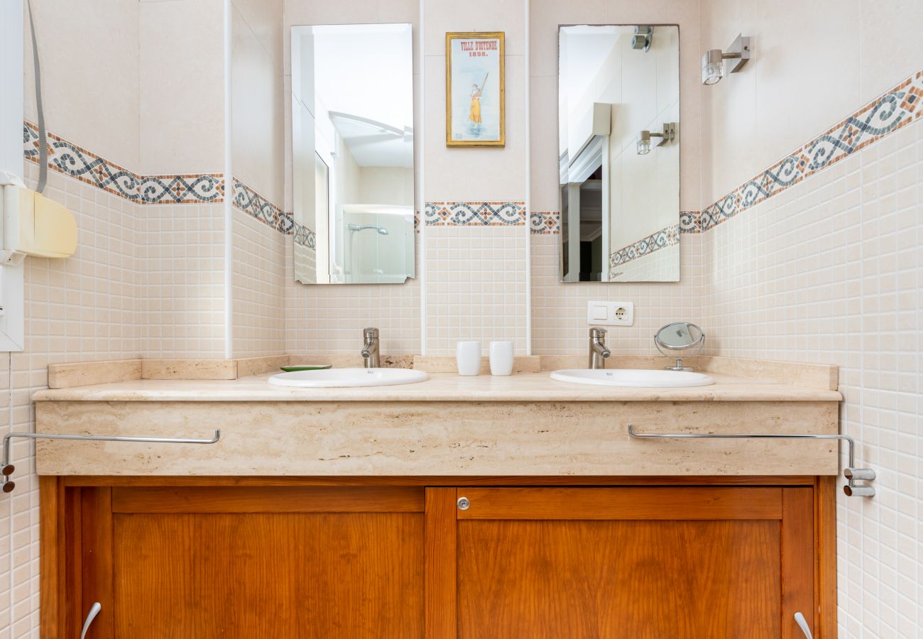 Apartamento en Rincón de la Victoria - WintoWinRentals -  GRAN ATICO CON VISTAS AL MAR.