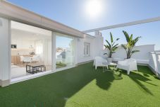 Apartamento en Málaga - WintowinRentals Exclusivo ático cerca de la playa.