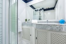 Apartamento en Benalmádena - WintowinRentals Apartamento de lujo en medio de Puerto Marina.