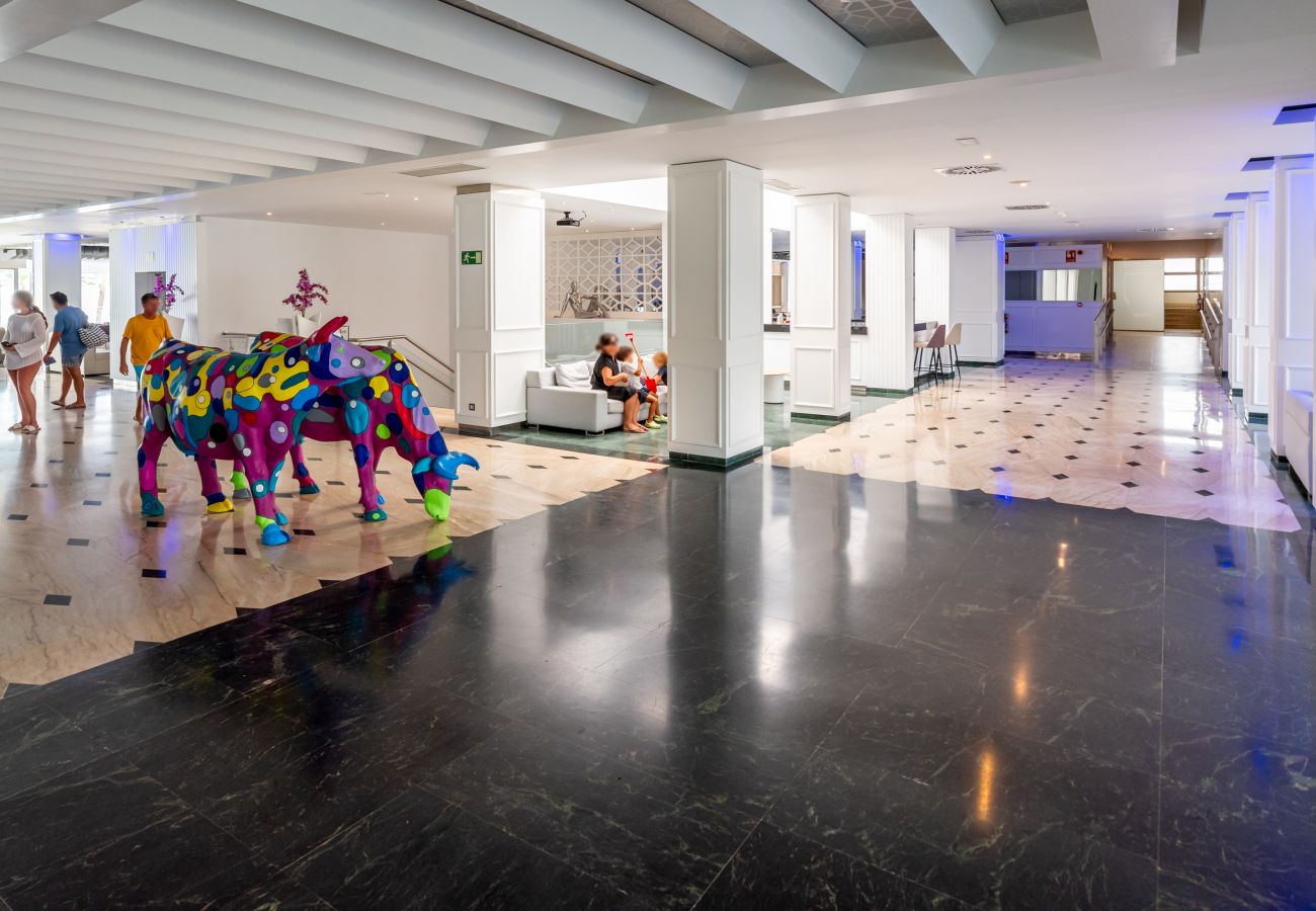 Apartamento en Torremolinos - WintowinRentals Executive apt in OCEAN HOUSE Complex 