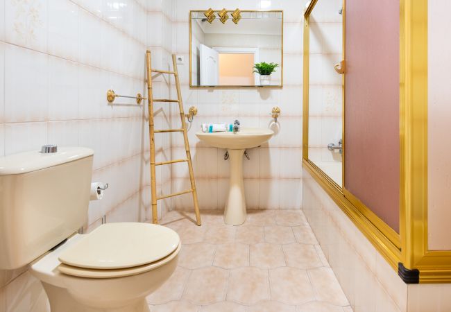 Apartamento en Málaga - Your Home Steps from the Center Apartamento en Málaga - Your Home Steps from the Center