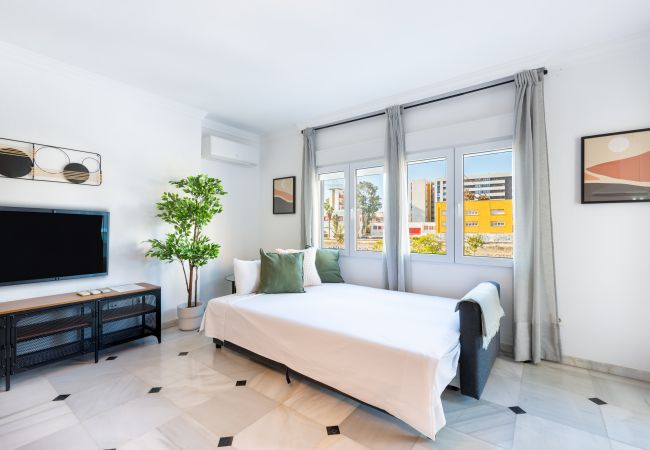 Apartamento en Málaga - Your Home Steps from the Center Apartamento en Málaga - Your Home Steps from the Center