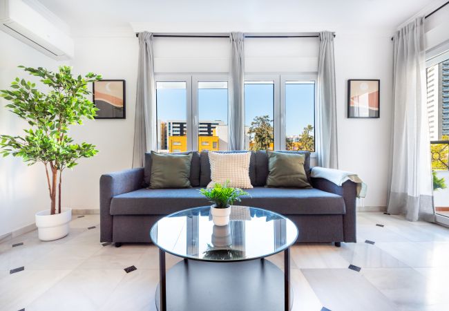 Apartamento en Málaga - Your Home Steps from the Center Apartamento en Málaga - Your Home Steps from the Center