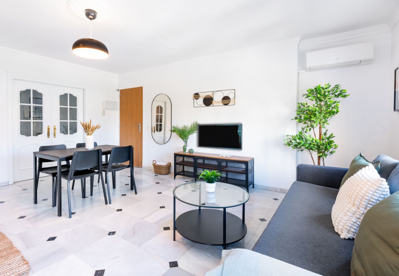 Apartamento en Málaga - Your Home Steps from the Center Apartamento en Málaga - Your Home Steps from the Center