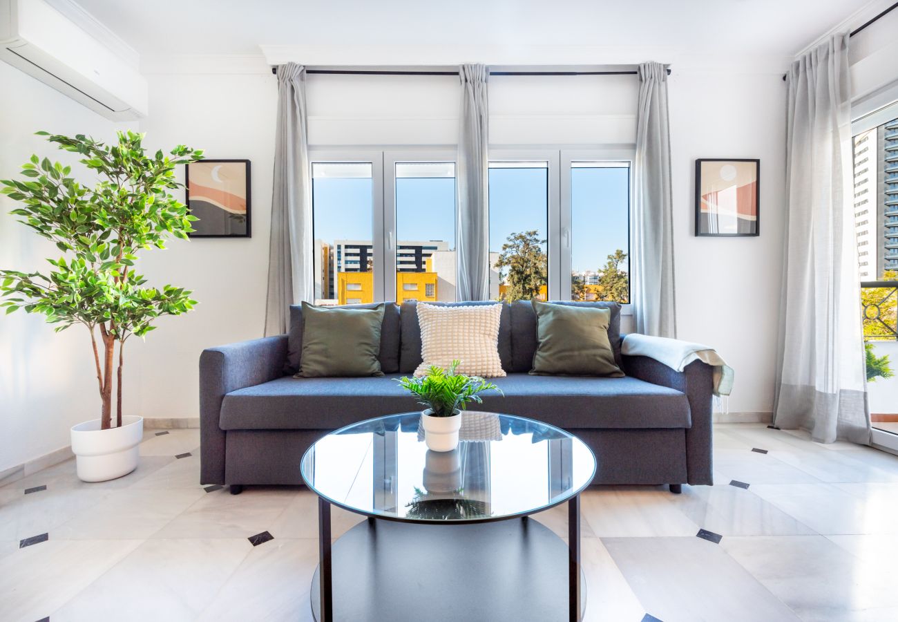 Apartamento en Málaga - Your Home Steps from the Center Apartamento en Málaga - Your Home Steps from the Center