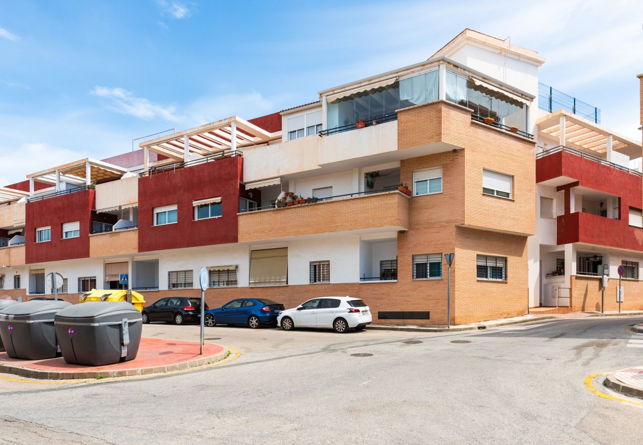 Apartamento en Torre de Benagalbon - WintowinRentals Relax, Playa, Wifi & Parking