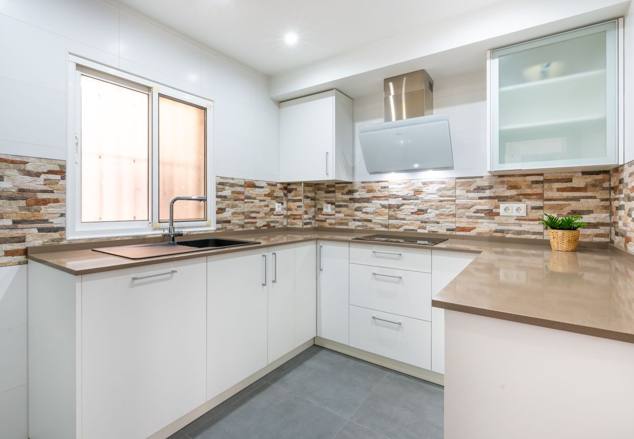 Apartamento en Málaga - WintowinRentals Bien Situado, Completo y Acogedor Apartamento en Málaga