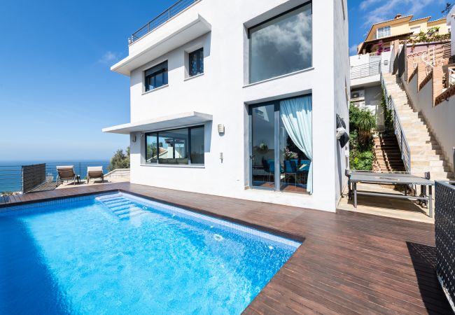 Casa en Torre de Benagalbon - WintowinRentals Villa El Capricho