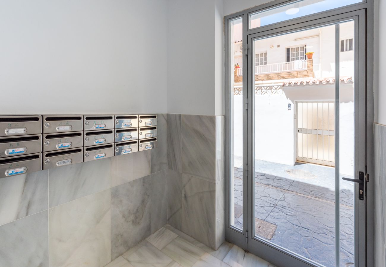 Apartamento en Rincón de la Victoria - Wintowinrentals apartamento con encanto y de nueva construcción, cerca de la playa