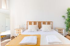 Apartamento en La Cala del Moral - WintoWinRentals - Chalet en primera línea de playa.