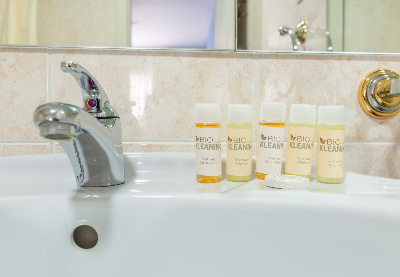 Apartamento en La Cala del Moral - WintowinRentals Ubicación perfecta, Parking Gratis, Piscina, Cala del Moral