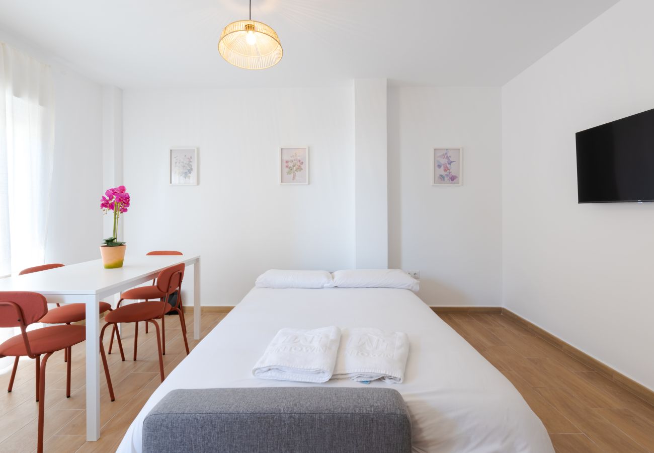 Apartamento en Rincón de la Victoria - Wintowinrentals Frontline beach apartment in Rincón de la Victoria