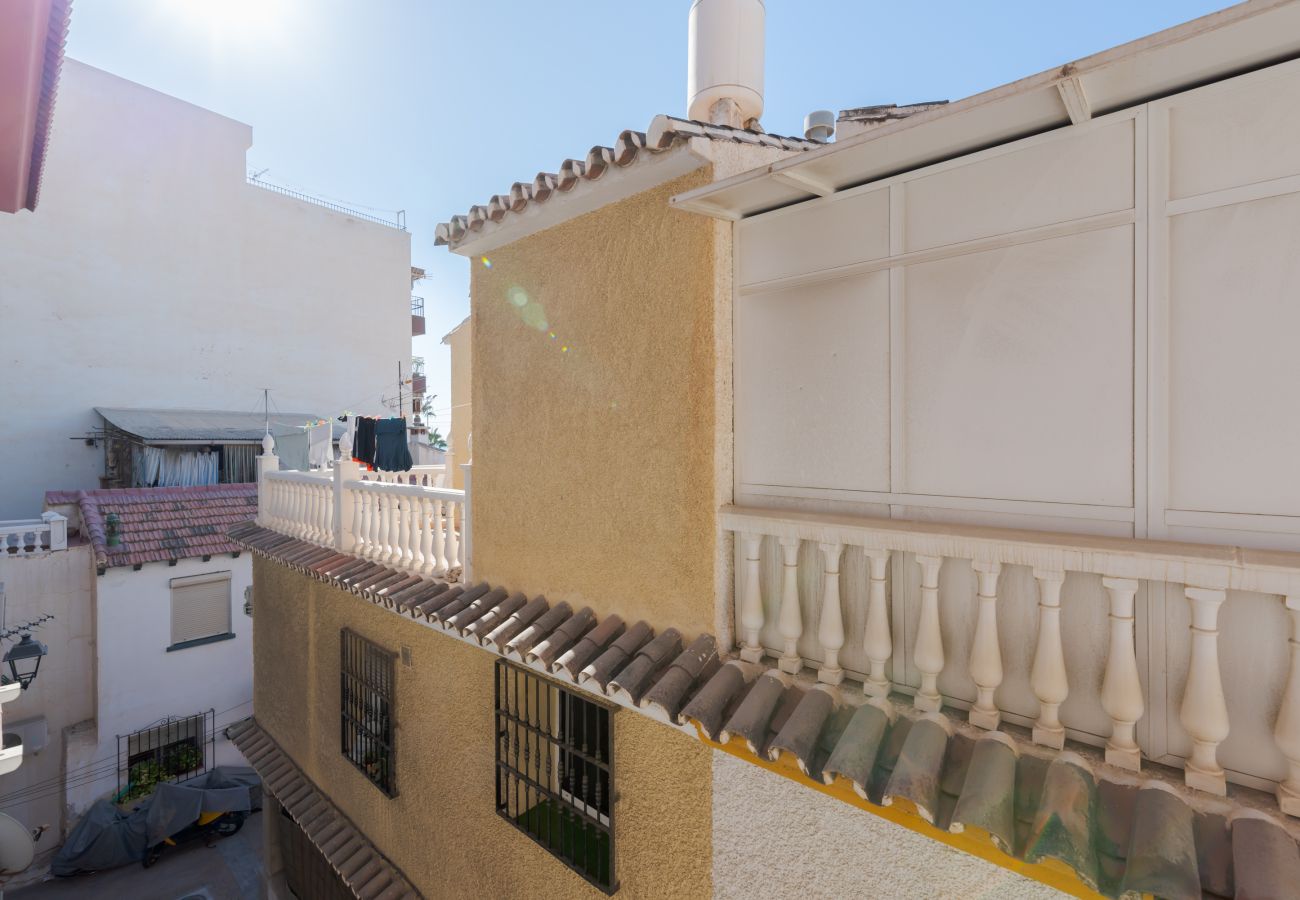 Apartamento en Rincón de la Victoria - Wintowinrentals Frontline beach apartment in Rincón de la Victoria