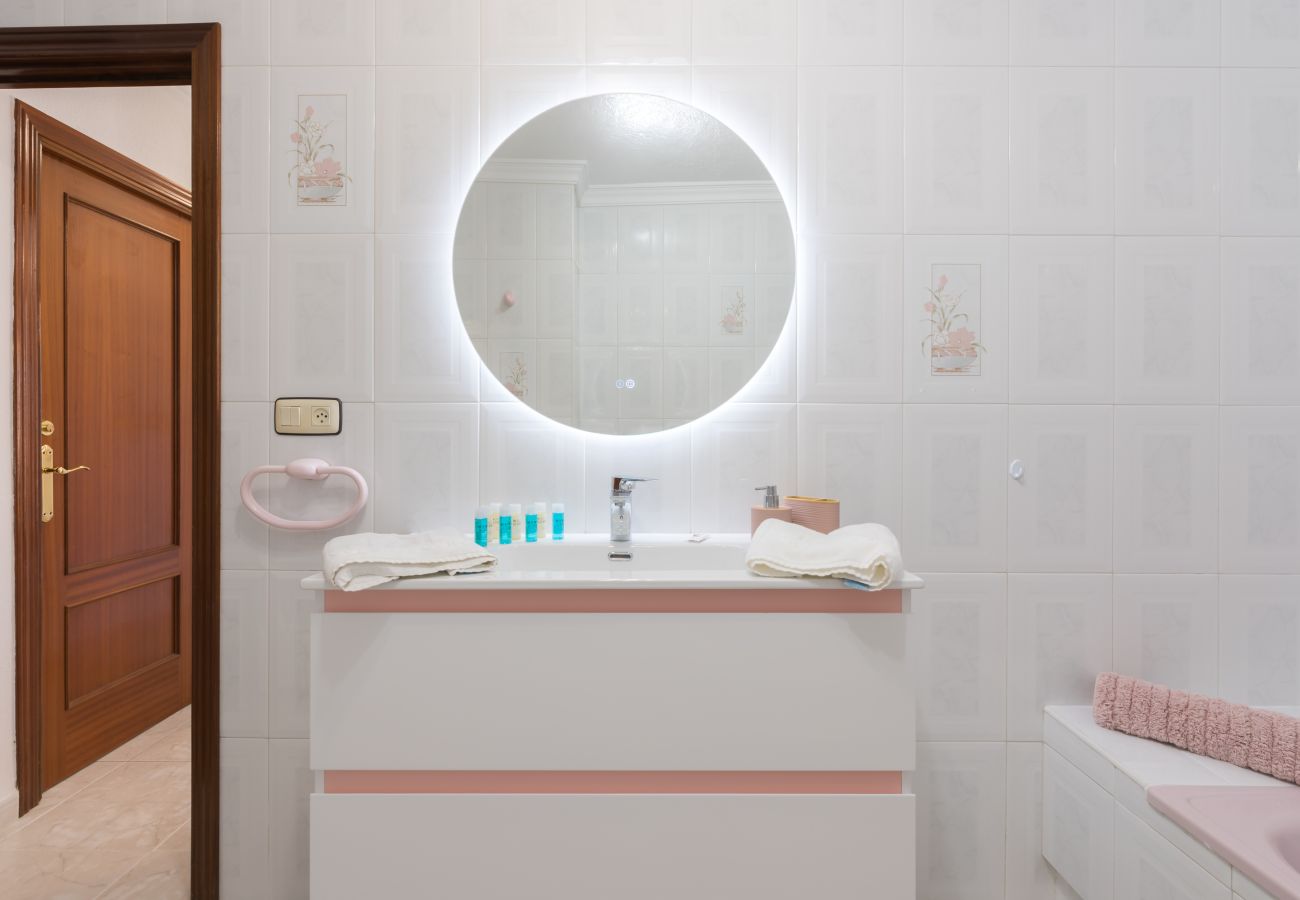 Apartamento en Rincón de la Victoria - WintowinRentals Spectacular Sea Views on the Beachfront