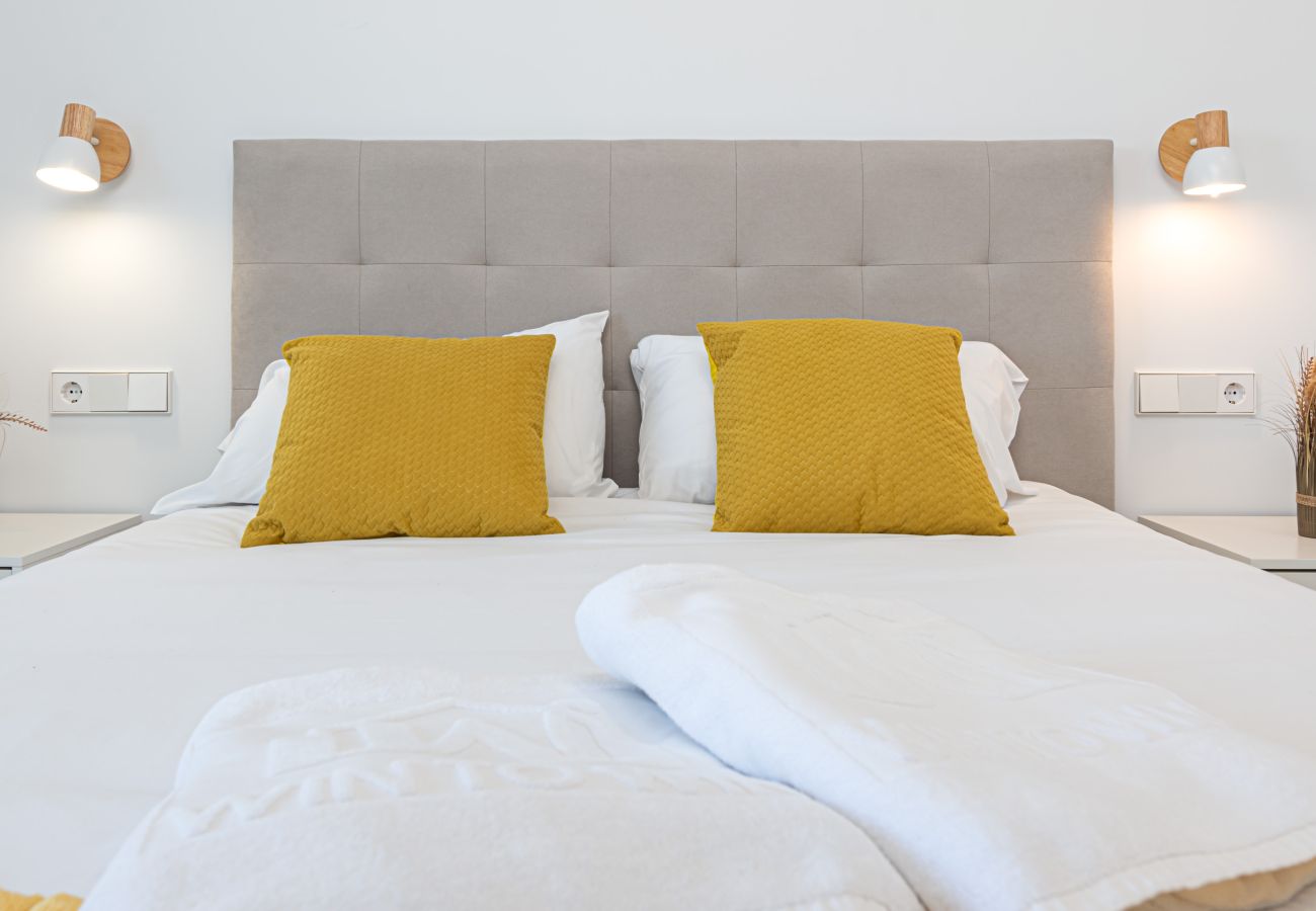 Apartamento en Torre del Mar - WintowinRentals Exclusivo Apartamento con Gran Terraza en el Paraíso Costero de Torre del Mar