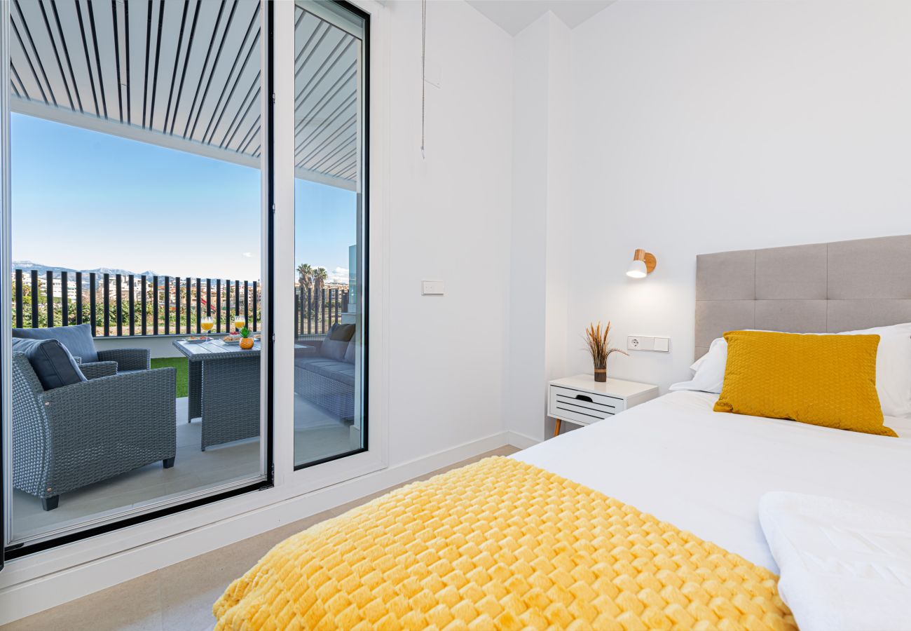 Apartamento en Torre del Mar - WintowinRentals Exclusivo Apartamento con Gran Terraza en el Paraíso Costero de Torre del Mar