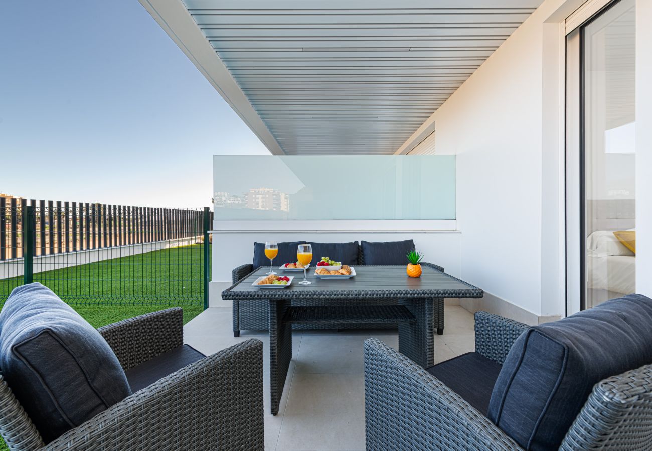 Apartamento en Torre del Mar - WintowinRentals Exclusivo Apartamento con Gran Terraza en el Paraíso Costero de Torre del Mar