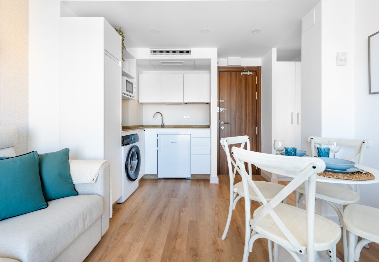 Apartamento en Torremolinos - WintowinRentals Private Apartment in Ocean House with Sea Views