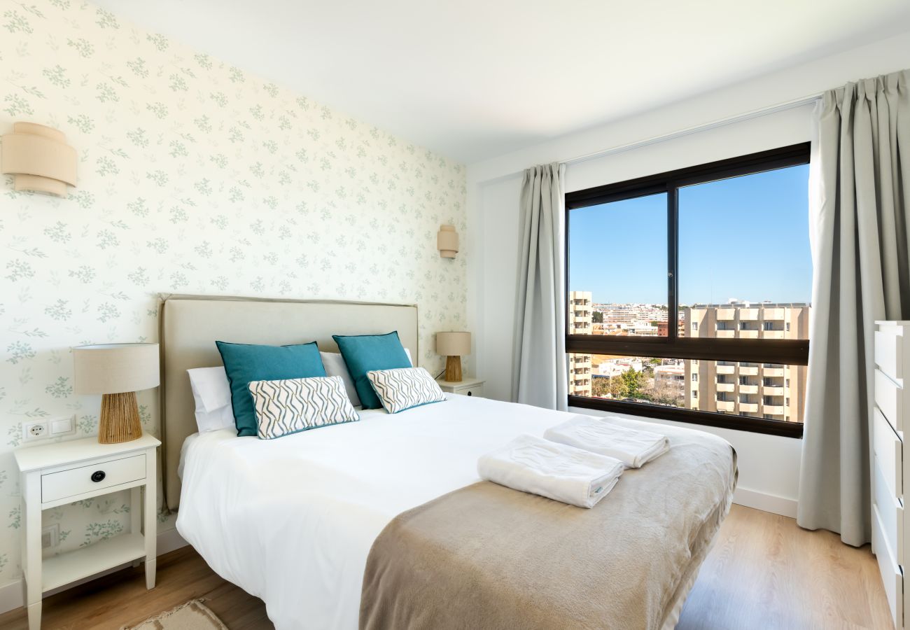 Apartamento en Torremolinos - WintowinRentals Private Apartment in Ocean House with Sea Views
