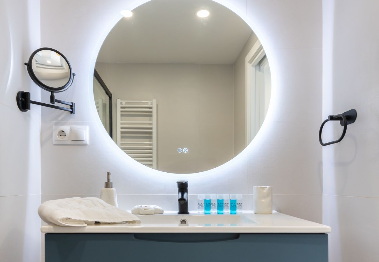 Apartamento en Torremolinos - WintowinRentals Private Apartment in Ocean House with Sea Views