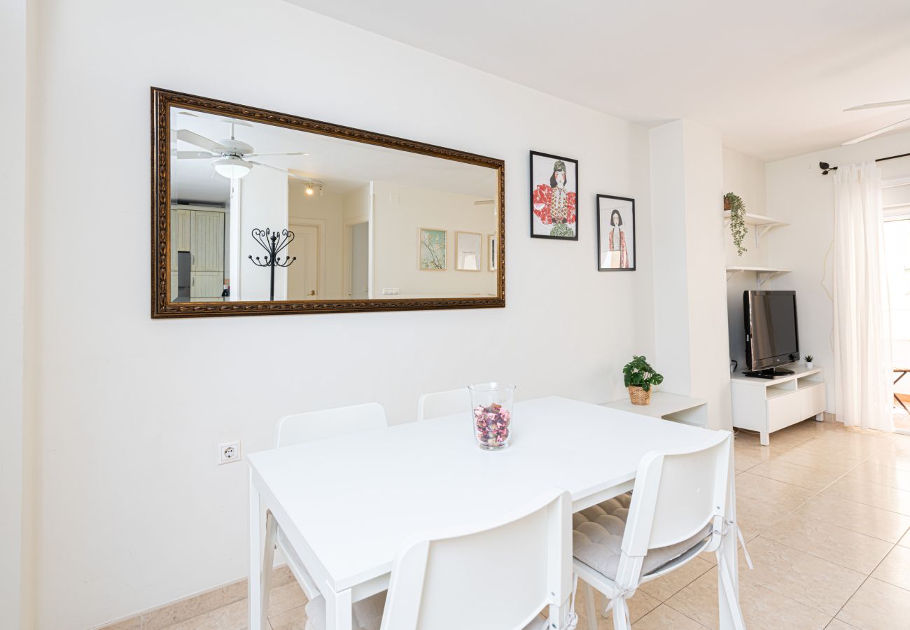 Apartamento en Rincón de la Victoria - Wintowinrentals Urban Rincón · Acogedor y Céntrico junto a la Playa