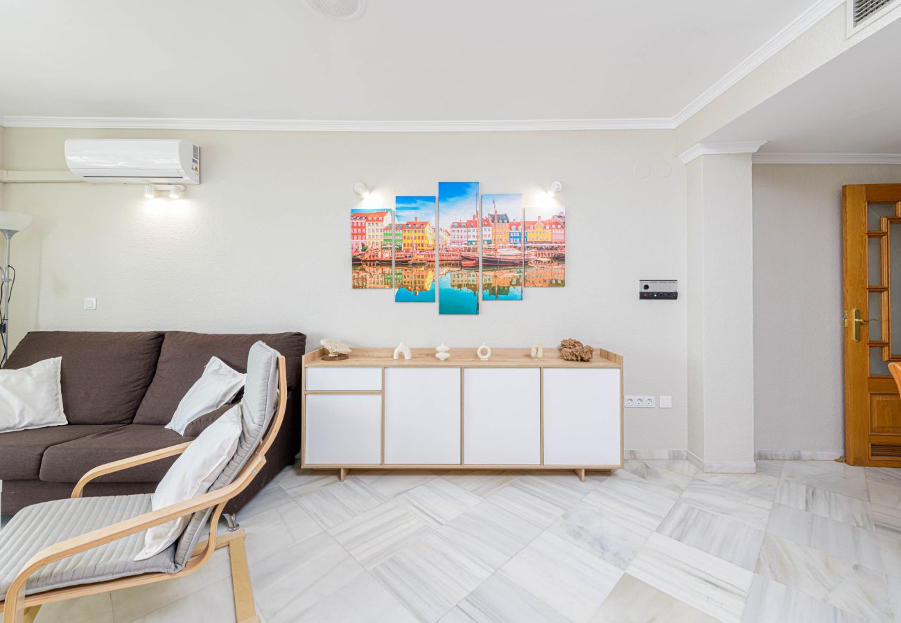 Apartamento en Rincón de la Victoria - WintowinRentals Apartamento frente al mar con vistas espectaculares