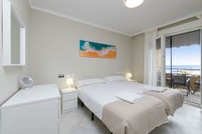 Apartamento en Rincón de la Victoria - WintowinRentals Apartamento frente al mar con vistas espectaculares