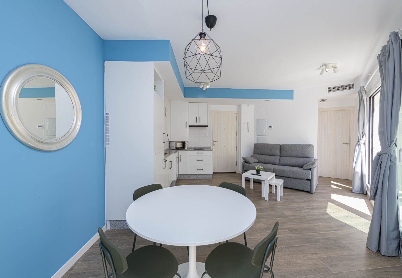 Apartamento en Rincón de la Victoria - WintowinRentals Ático con Terraza Privada en el Centro de Rincón de la Victoria