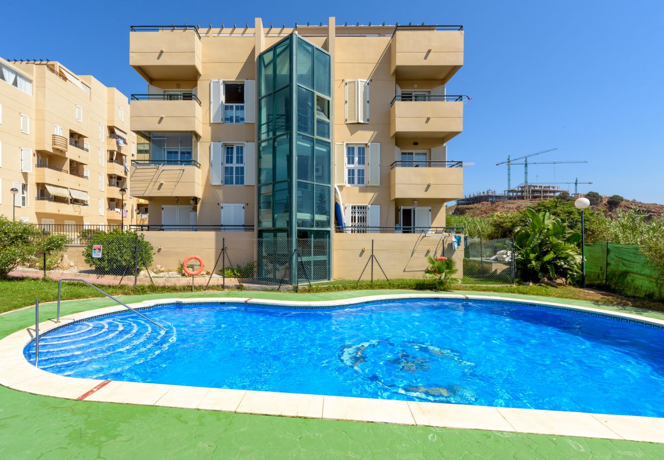 Apartamento en Benajarafe - WintowinRentals VistaMar Benajarafe – Playa y Piscina