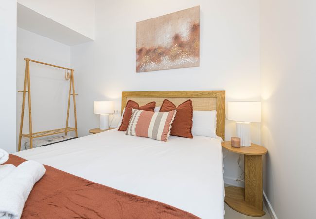 Apartamento en Málaga - WintowinRentals Loft reformado con garaje junto a la playa de Huelin Apartamento en Málaga - WintowinRentals Loft reformado con garaje junto a la playa de Huelin