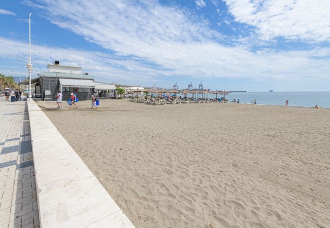 Apartamento en Málaga - WintowinRentals Loft reformado con garaje junto a la playa de Huelin Apartamento en Málaga - WintowinRentals Loft reformado con garaje junto a la playa de Huelin